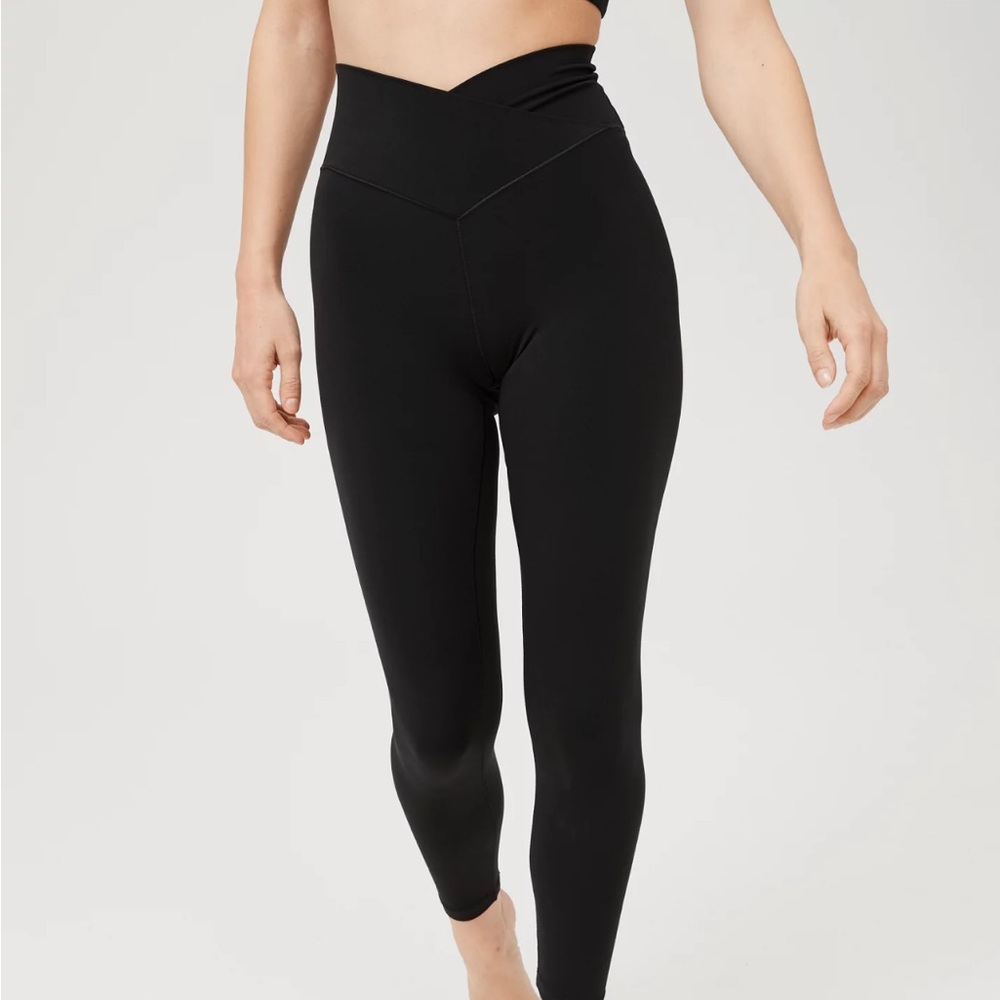 OFFLINE By Aerie Real Me High Waisted Crossover Legging